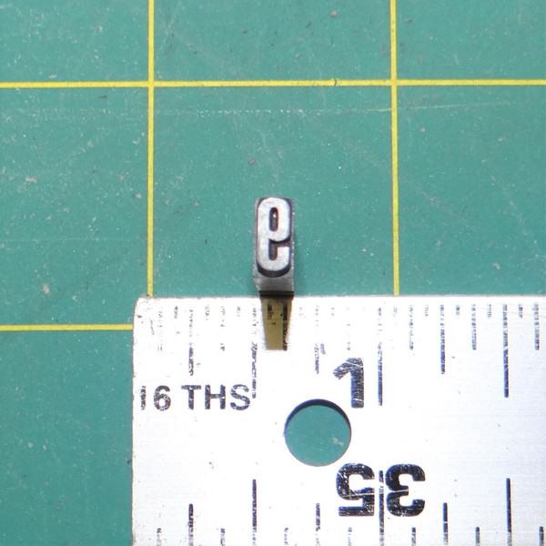 (1) Number "9" Vintage Metal Typeset Letterpress Block 'Gothic Bold' 18pt. font