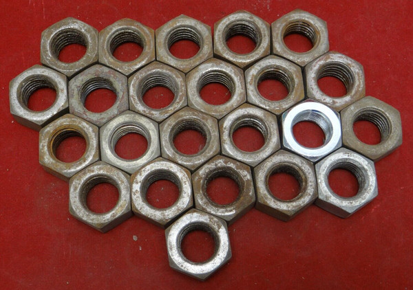 3/4" Hex Nuts, Qty: 23