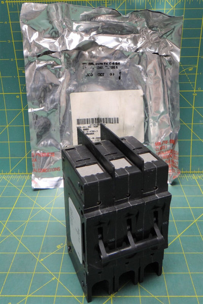 Sensata/AIRPAX Circuit Breaker 12 Pole 250V PN 299-3-4798-1 NSN 5925-01-050-0484