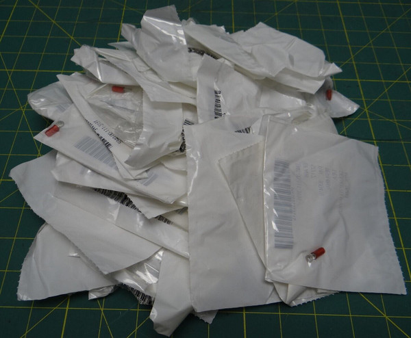 Lot of 50 Wire Stud Terminals 22-18 Gauge PN: 320416, NSN 5940-00-111-3191