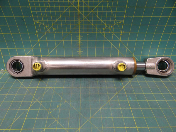 Hydraulic Cylinder Ram Swivel Ball End Mount PN: 582605, 2-1/4" Bore