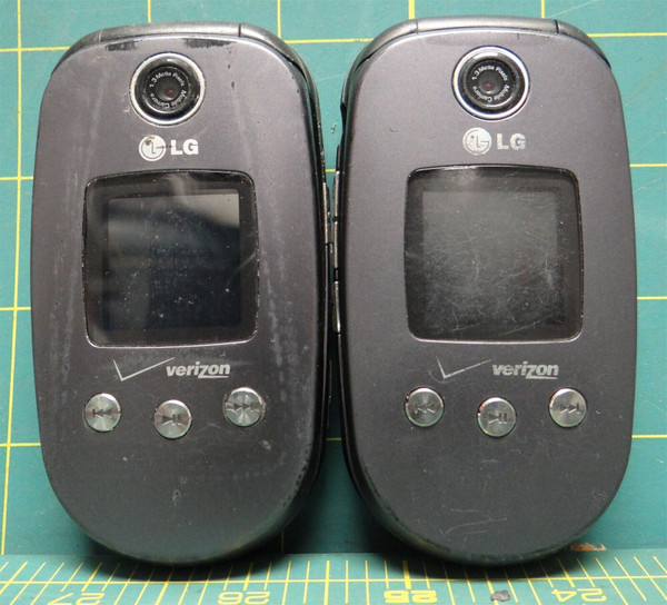 (2) Verizon Wireless LG VX8350 Camera Flip-phone Cracked Hinges *Sold As Is*