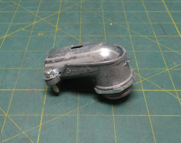 3/4" Zinc and Zinc-Plated Steel 90° Elbow Flex Clamp Style Conduit Connector