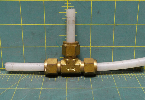 Brass B-600-3 Swagelok Tube Fitting, Union Tee, 3/8 in. Tube OD 