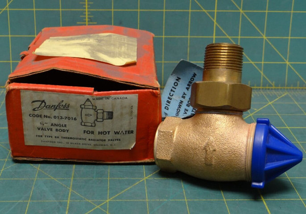Danfoss RA Thermostatic Radiator Valve 013-7016 3/4" Angle Valve Body, Brass