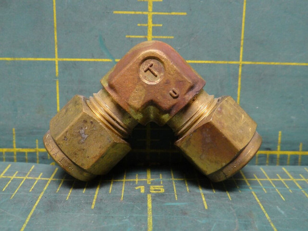 3/8 in. O.D. to 3/8 in. O.D. Brass Compression 90-Degree Elbow Fitting