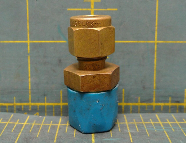 Swagelok Brass Tube Fitting, Male Connector, 1/4 in. Tube OD x 3/8 in. Male NPT