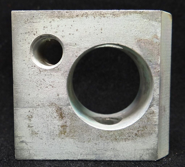 Throttle Stop 54267, NSN 1710-00-686-0585, SP0760-98-M-5477