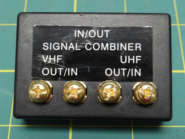In/Out Signal Combiner VHF Out/In UHF Out/In