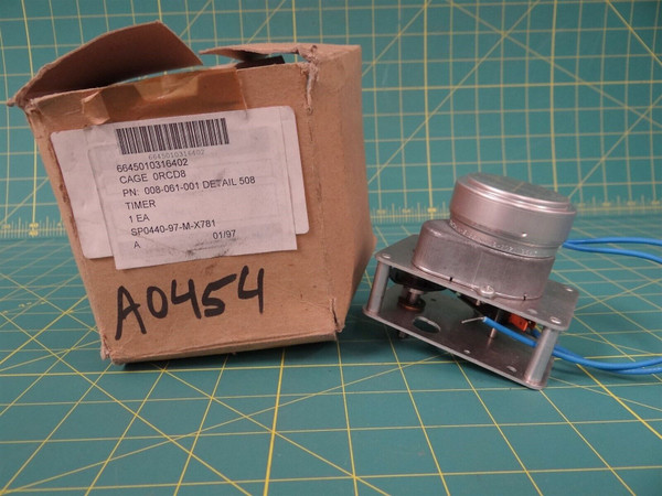 Synchron Industrial Timer 8500CY-401 Timer 008-061-001 NSN: 6645-01-031-6402