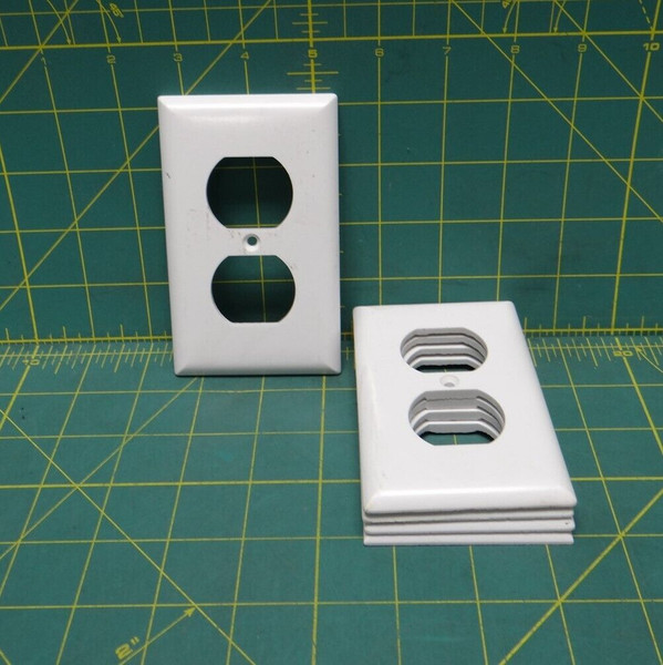 5 Pass & Seymour SP8-W Wall Plate Plastic 1-Gang Duplex