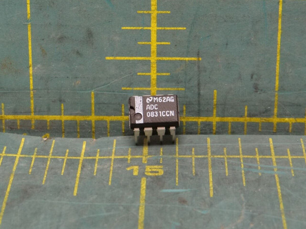 Texas Instruments ADC0831CCN-ND 8 Bit Analog to Digital Converter 8-PDIP