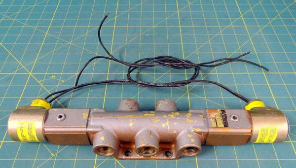 Versa VPP-4522 Pneumatic Valve Body and 2 Solenoids