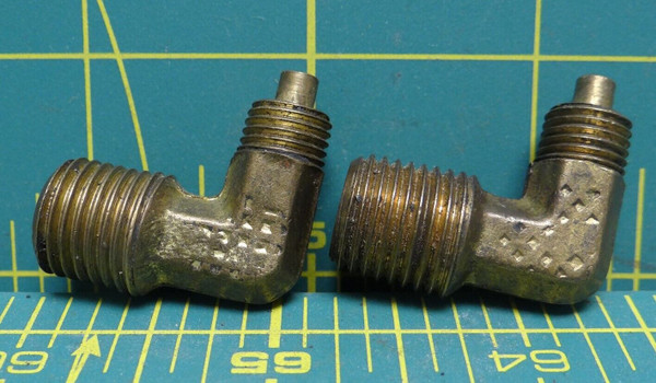 Lot of 2 Pipe Elbow Fittings 1/4" NPT x 4.25mm Tube With 1/8" NPT