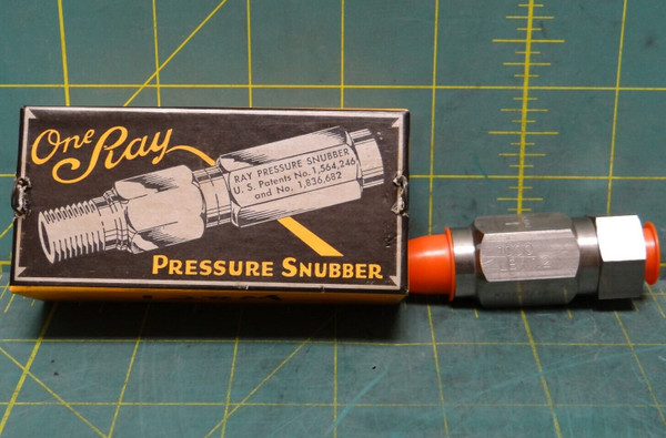 One Ray Pressure Snubber 120M m1556r/19 1000PSI 2 LB 9/16-18