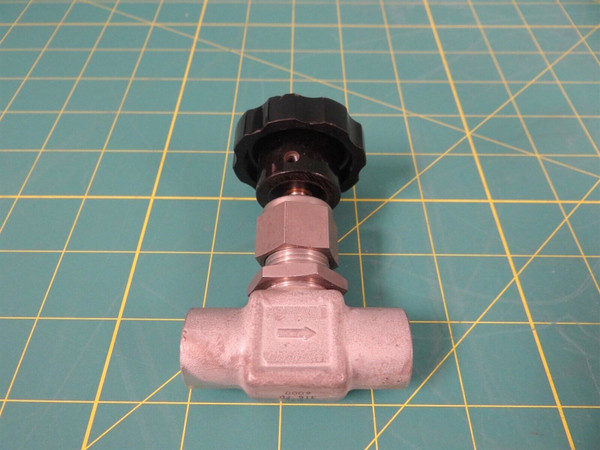 Circle Seal 92T1-2PP Globe Valve 1/4-Inch NPT NSN 4820-00-449-0482 3000 PSI Max