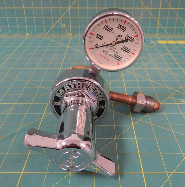 Matheson 1L-590 Pressure Regulator 0 to 3,000 PSI CGA-580