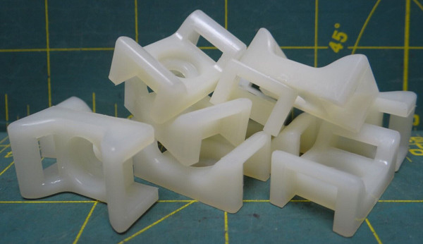 Lot of 10 Avery Dennison Cable Ties Cradle Mounts Part # 10046