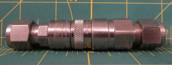 Swagelok Quick Connect w/ Quick Connect Stem Tube Fittings 3/8" Tube Size