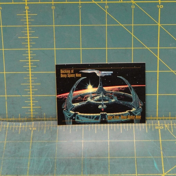 Star Trek Master Series Skybox Final Frontier #23 Docking at Deep Space Nine