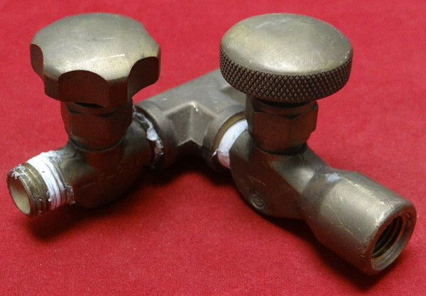 Flow Control Valve Assembly - 3 Piece - 1/4" Connections