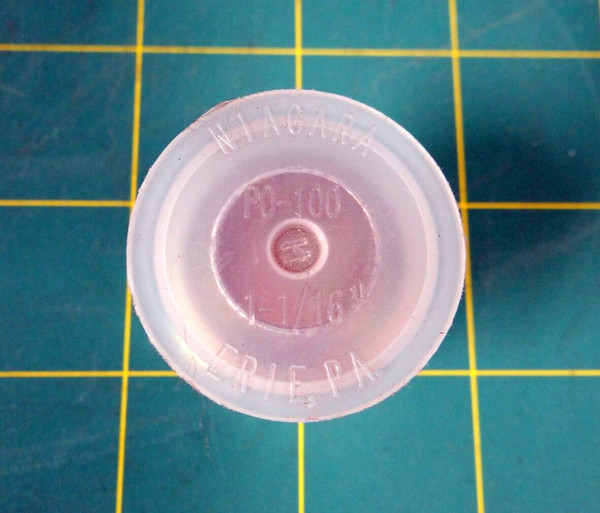 Niagra Push-On Straight Thread Caps PO-100 1-1/16"