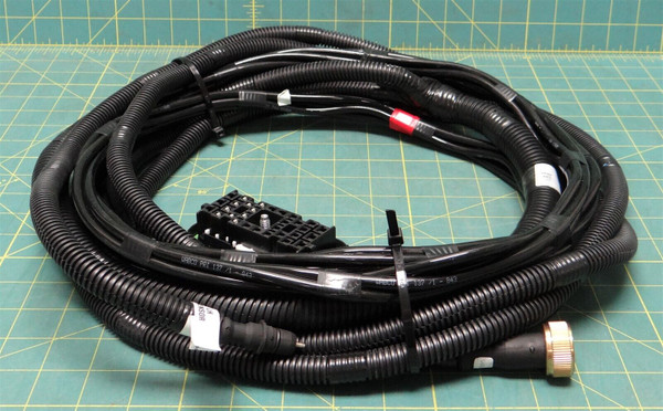 Electrical Lead - M915 Series: M-916A1 NSN: 6150-01-435-0402 P/N: A06-22032-130