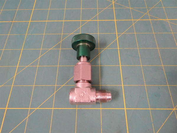 Nupro / Cajon Stainless Steel Right-Angle Vent Valve     1/4" VCR 