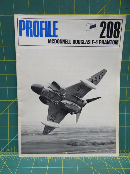 Aircraft Profile #208 McDonnell Douglas F-4 Phantom 9.75" X 7.25"