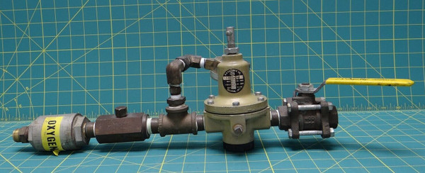 CA Norgren 11-002-061 Fluid Pressure Regulating Valve Assembly, Oxygen, 0-30 PSI