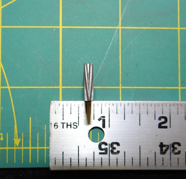 (1) Letter "V" Vintage Metal Typeset Letterpress Block 'Gothic Condensed' 36pt.