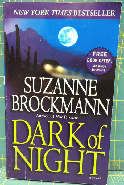 Dark of Night Suzanne Brockmann Troubleshooters Book 14 Crime Fiction Paperback