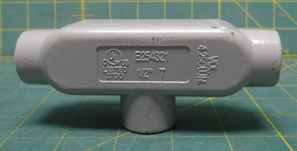 Raco T050 1/2" Conduit Outlet T Body Powder Coated Aluminum 3 Hubs E254321 Grey