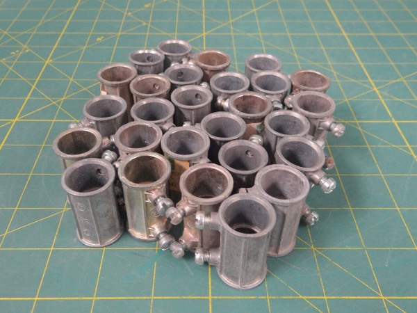 L122 Zinc-Plated 1/2-Inch Set Screw Couplings LOT OF 27