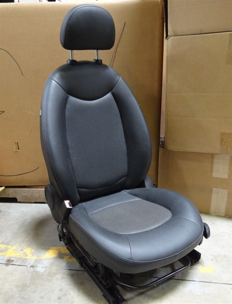 2013 Mini Cooper Countryman S R60 LHD Driver Front Seat Black Leatherette Manual