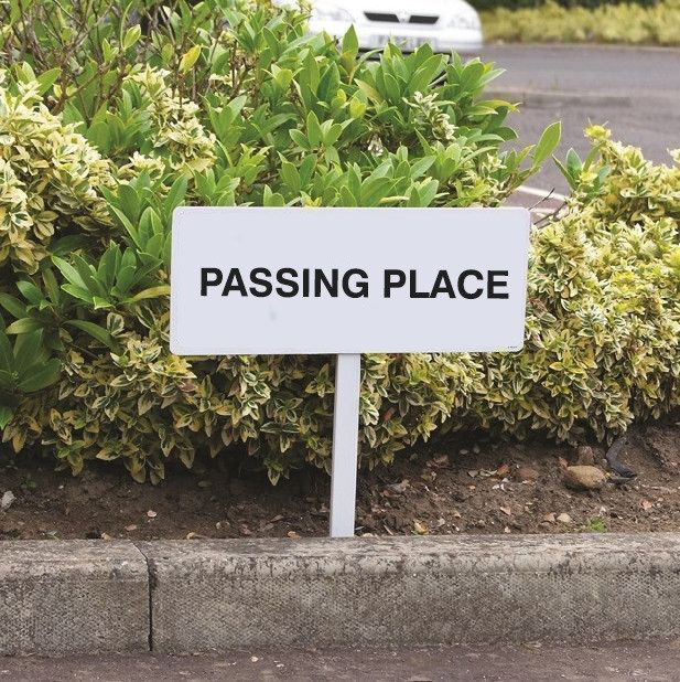 Verge Sign - Passing Place 450X150mm (Post 800mm) - Safety Sign