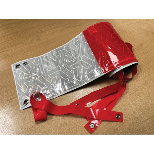 Reflective Fence Panel Ra2 Prismatic With Eyelets & Elastic Straps (2 Metres Roll X 150mm Width)