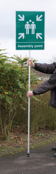 Mobile assembly point aluminium on pole 450x600mm - Safety Sign Mobile assembly point aluminium on pole 450x600mm - Safety Sign