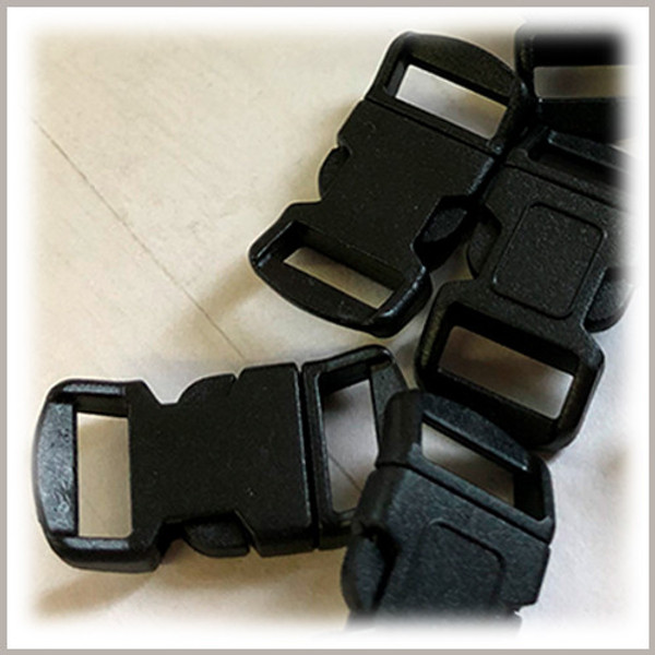 Plastic Paracord Buckles