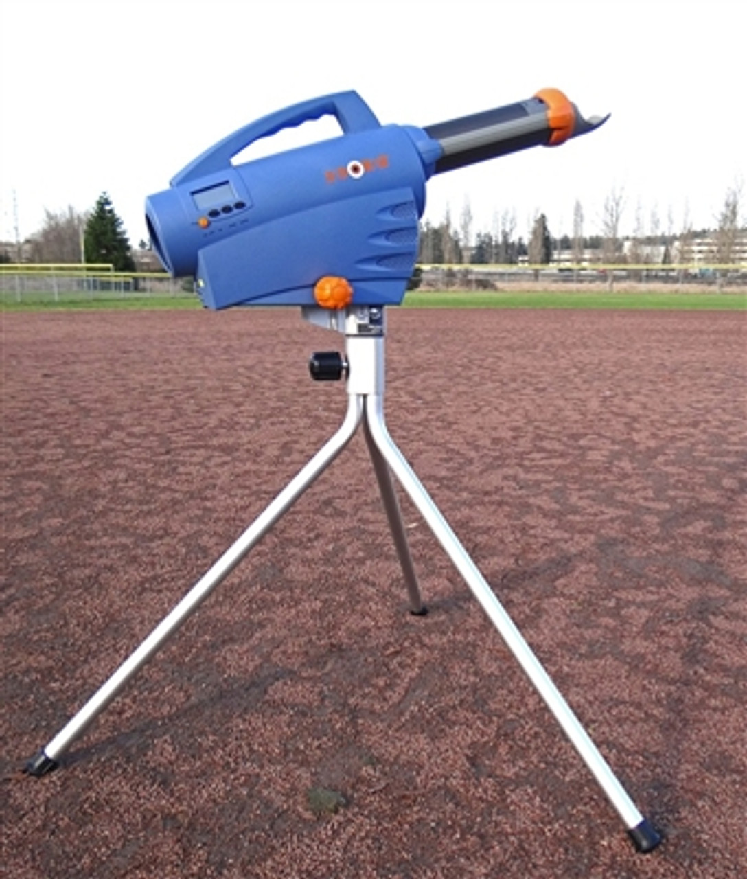 Zooka ZS740 Pitching Machine with a Tall Panning Tripod Oaks Batter