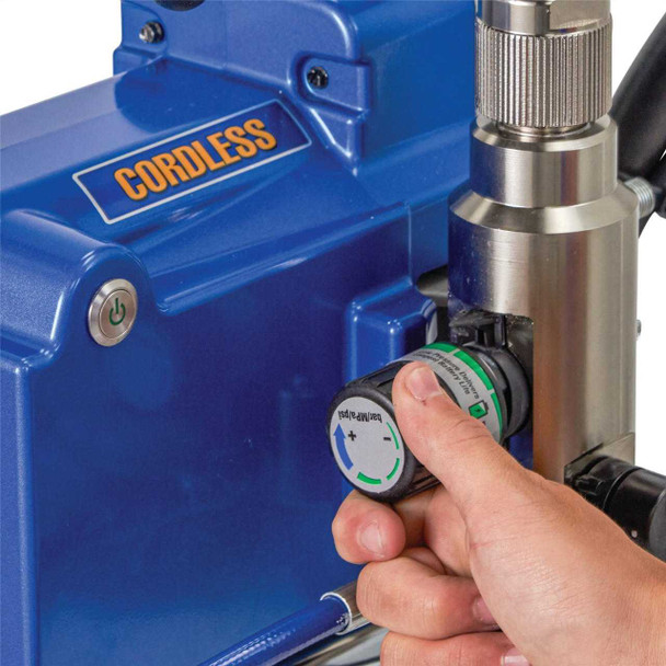 390 PC Cordless 390 PC Cordless Airless Sprayer Stand 390 PC Cordless 390 PC Cordless Airless Sprayer Stand