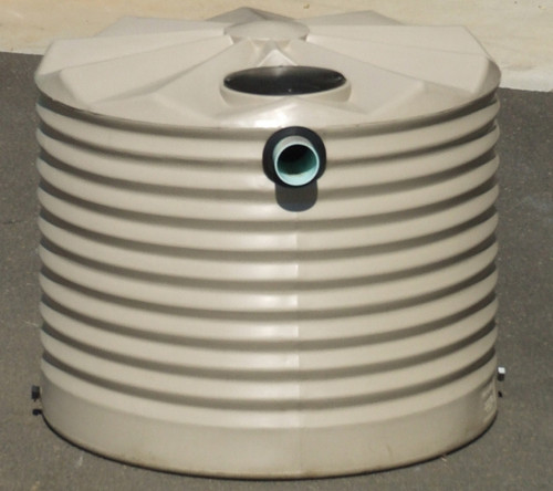550 Litre Q Low Profile Round Poly Tank - Corrugated Profile 550 Litre Q Low Profile Round Poly Tank - Corrugated Profile