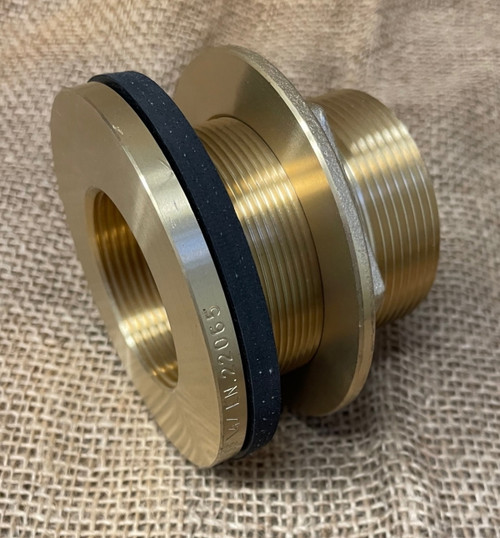 Brass tank outlet 32mm male x 25mm female