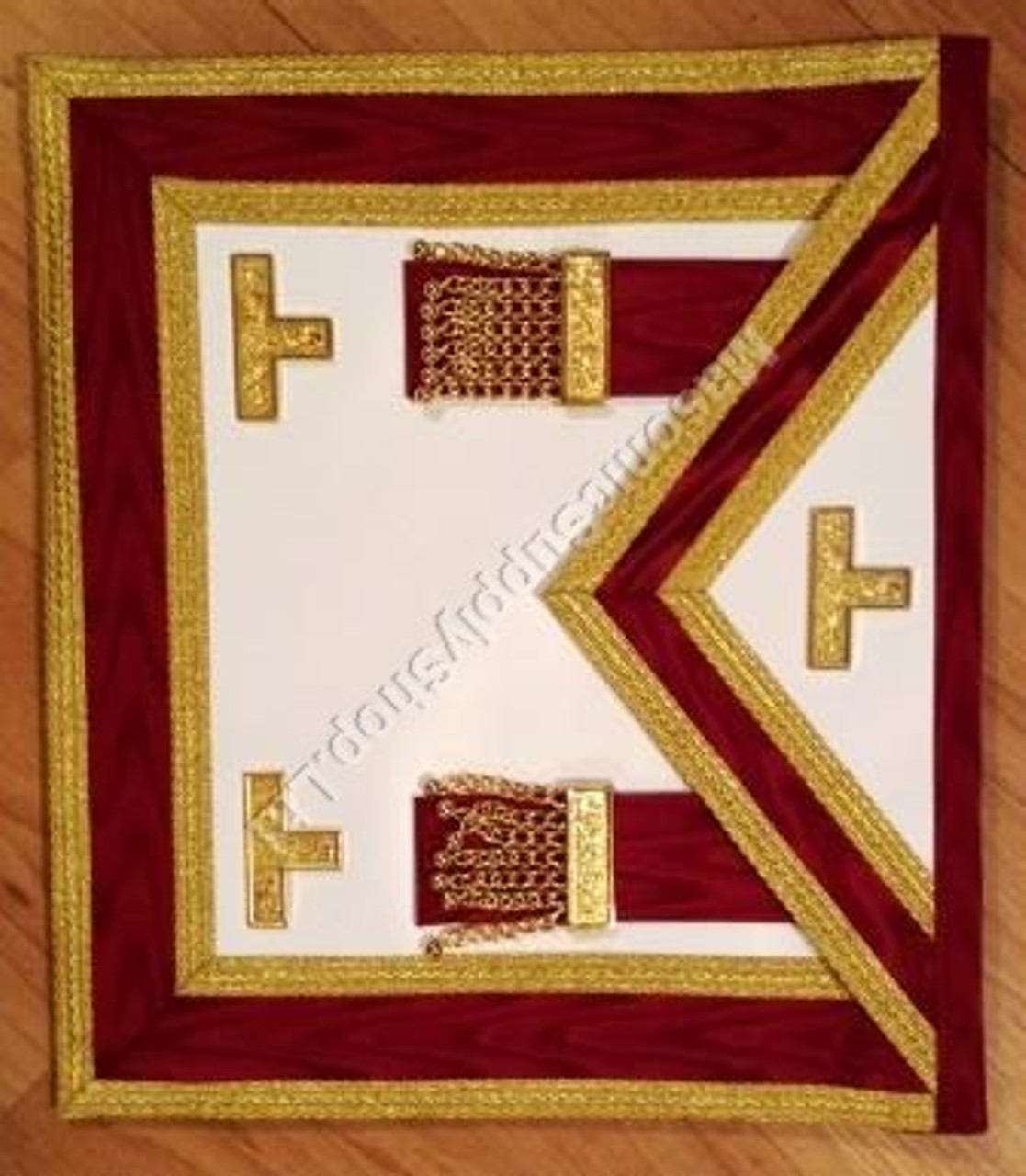 Brown Supreme cape and apron (replica )