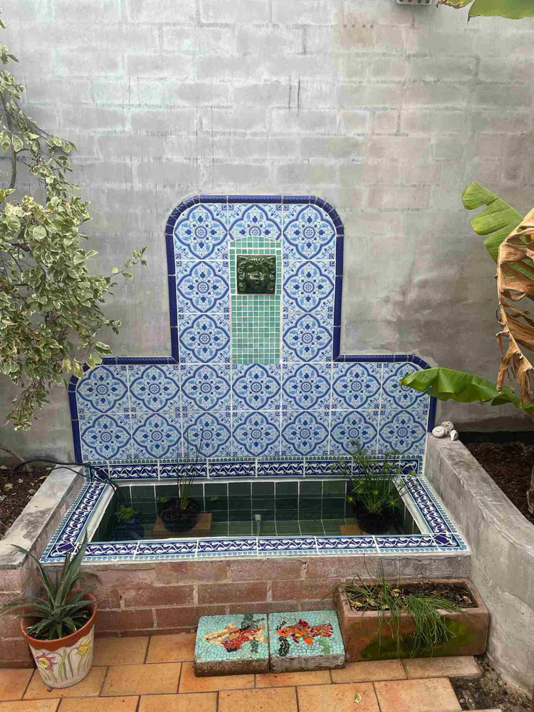 Classic Rumi Design Corners on fountain Alexandria NSW Australia
