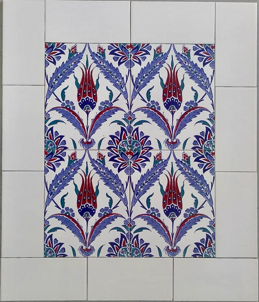 4 tile layout of Tulip and Reed Iznik Art wall tile with white border 
