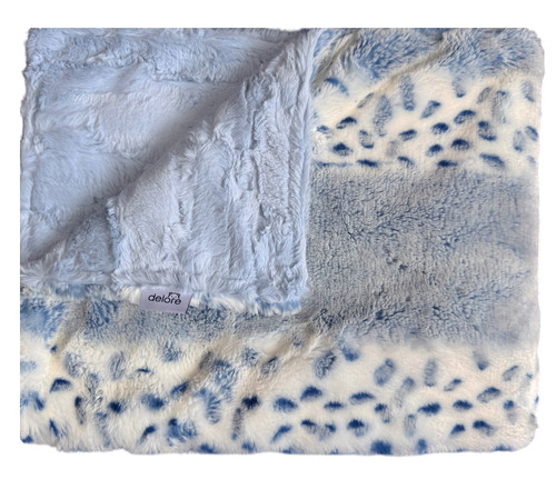 Luxe Cuddle Bunny Navy/Luxe Willow Dusty Blue Blanket