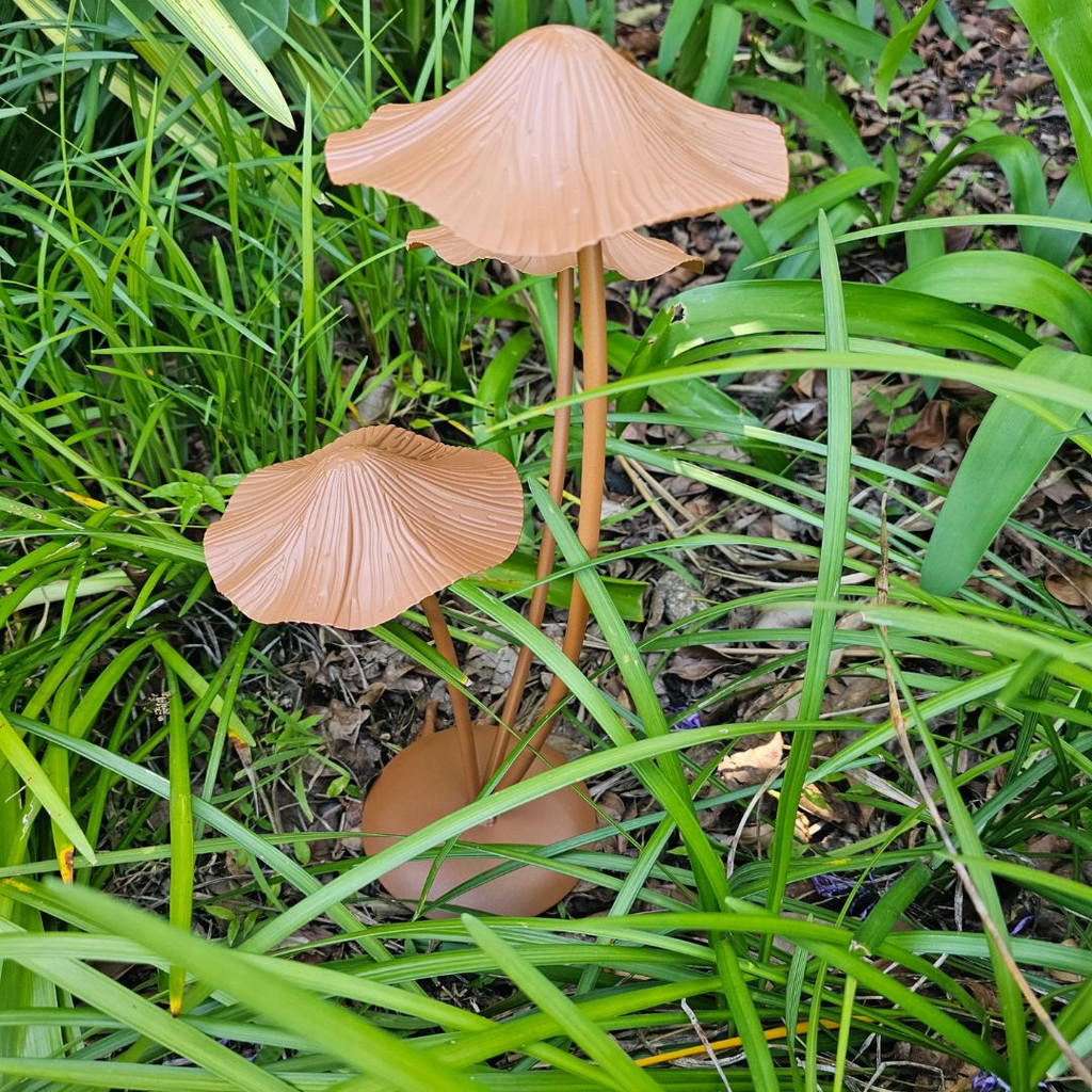 Mushroom Stand - US628