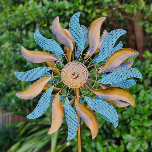 BLUE BREEZE WINDSPINNER - HHF1700