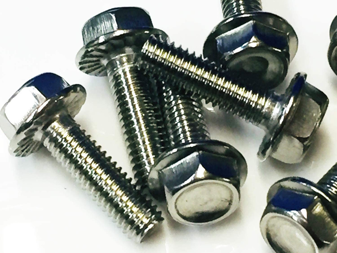 6mm Flanged Hex Head Bolts (8 Pack) M6 x 20mm A2 Grade Stainless Steel Flange Hexagon Head Bolt / Screw. Free UK Delivery.